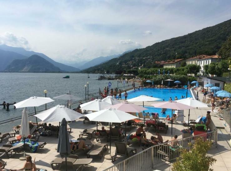 Marina Apartment & Suite Verbania Exterior foto